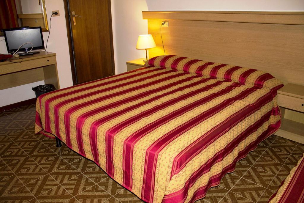 Hotel Tito 3*