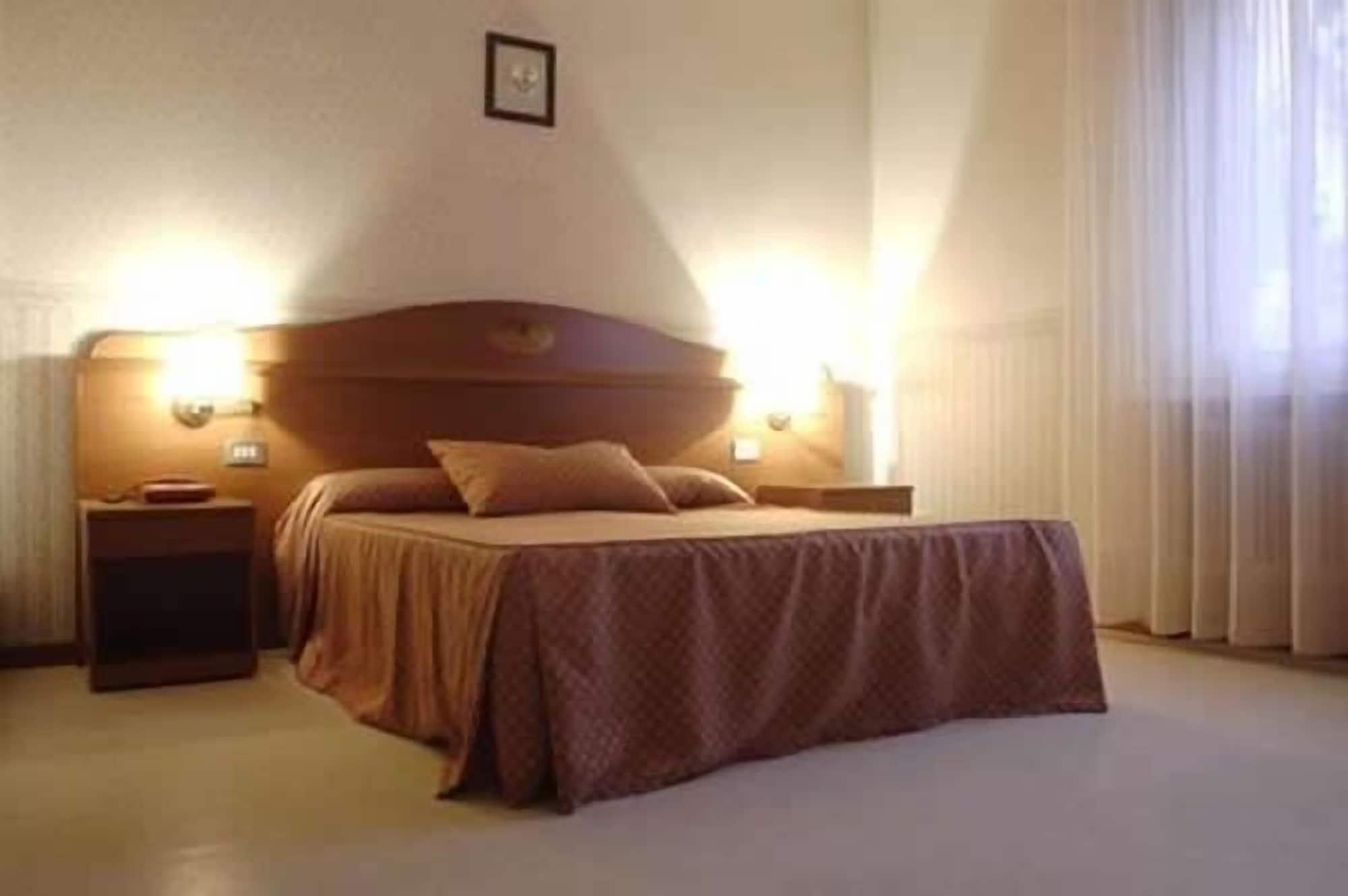 Hotel Tito Mestre