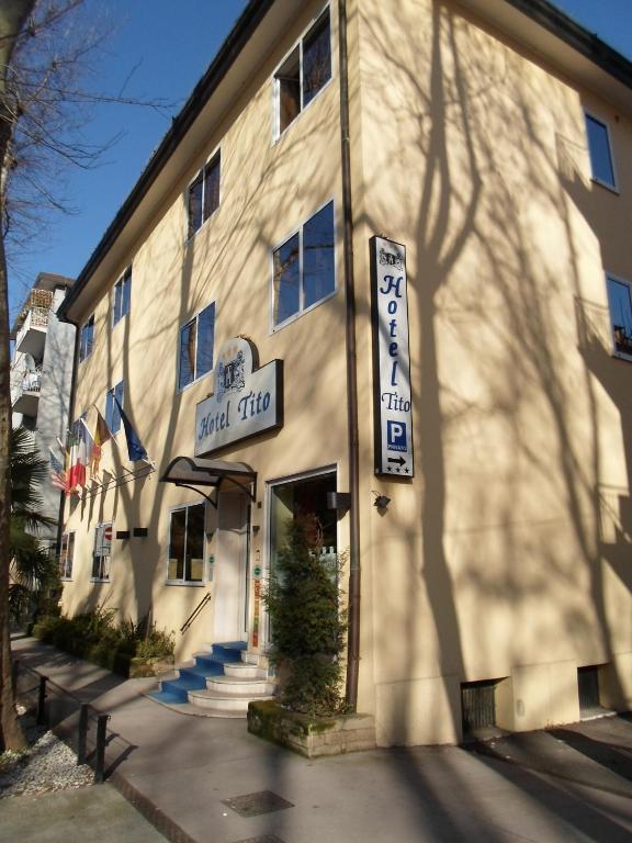 Tito Hotel