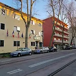 Hotel Tito