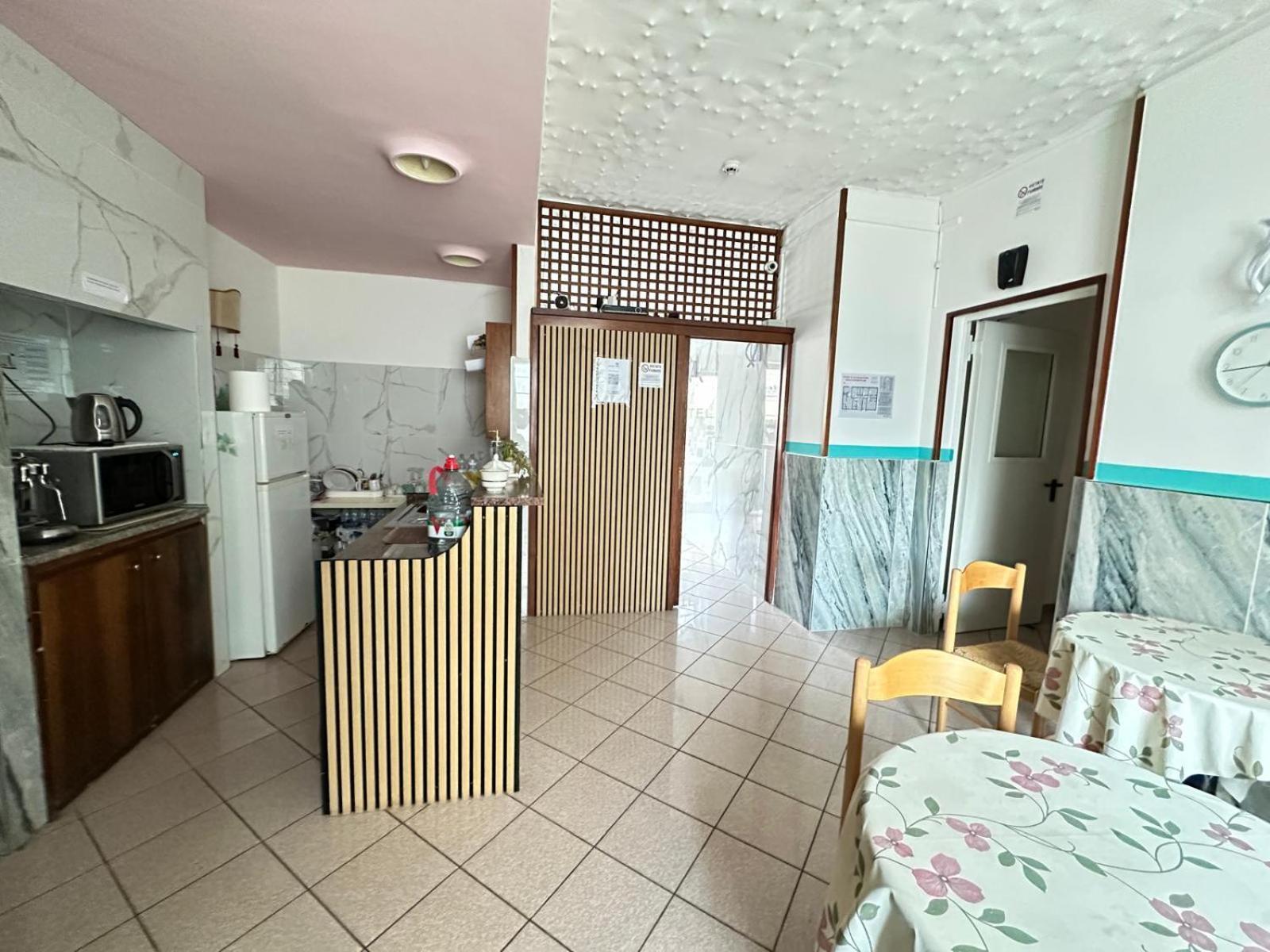 Tito Hotel